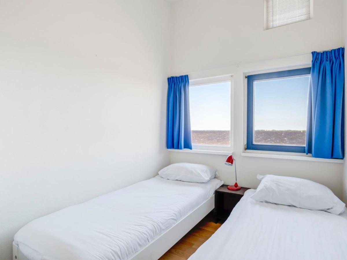 Holiday Home Jachthaven Oostmahorn By Interhome Anjum Kültér fotó